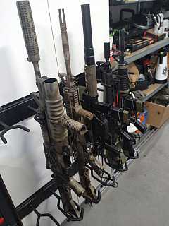 Airsoft pistole/vybavení