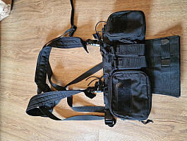 Chest rig černý