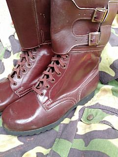 Hnědé vojenské kanady důstojnicke kožená okovaná podrážna nenošené č 9