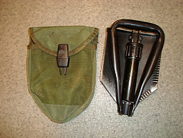 US skládací lopatka