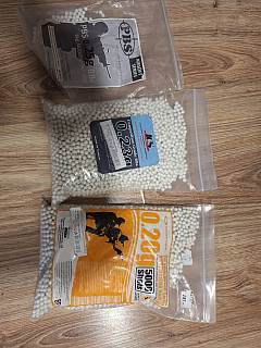 Airsoft M4, SLV36, Bbs, brýle, kukly,...