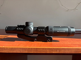 Puškohled VectorOptics Forester 1-5x IR