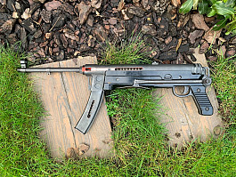 školní řez zbraně Samopal M56 plně pohyblivá znehodnocen