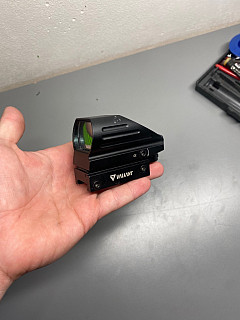 Airsoft red dot valiant aero point sight