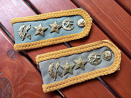 Generálské výložky