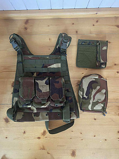 Taktická vesta Woodland