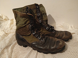 Jungle boots 12