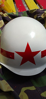 Vojenskou helmu ČSLA retro prilba