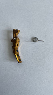 CNC spoušť Advanced style C pro M4 - žlutá, MAXX Model