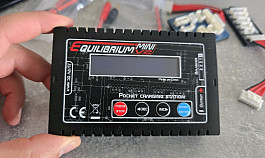 Nabíječka Baterii Equilibrium