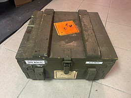 vojenská bedna 3ks ČSLA AČR šrapnely signálky