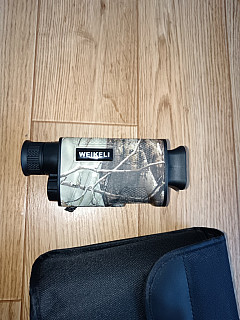 Noční monokuláurní dalekohled