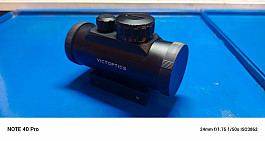 Tubusový kolimator Victor