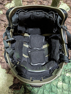 Prodám airsoftovou helmu Vz.95