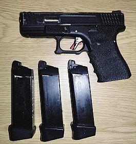 WE GBB Glock 19 WET + 3x zásobník