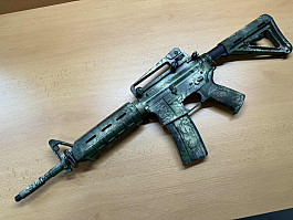 Prodám rozdělanou m4 aimtop s PTS pažbením!