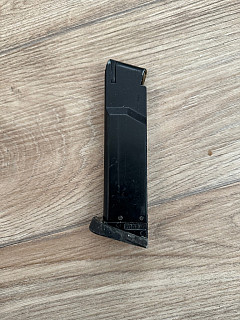 Zásobním do Cz75 greengas