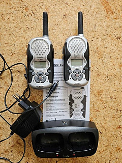 CO2 bombičky 63 ks, Walkie-talkie, bipod, kukly, předpažbí