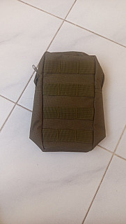 MOLLE kapsa