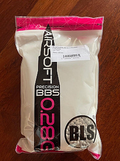 Kuličky BLS Precision 0,28g, 3500 BBs - Bílé NOVÉ