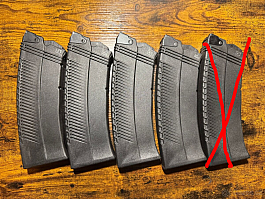 Saiga 12 zásobníky na 8 ran