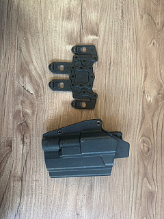 Pouzdro na Glock 17 se svítilnou