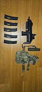Airsoft mp7 + 5 zasobníkov + doplnky