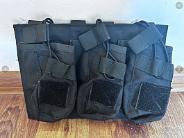 Trojitá otevřená sumka Molle pro zásobník AK - černá