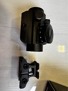 Kolimátor - VICTOPTICS T4 1x22