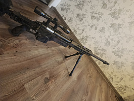 Sniper  L96 s Bipodem a optikou 