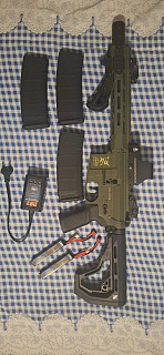 Prodám m4 s plným vybavením