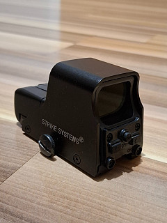 Kolimátor Small Strike 551