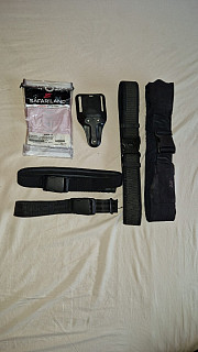 Snížená platforma a služební opasky