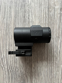 Vector Optics magnifier