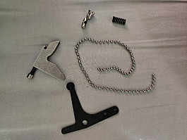 Zbytky po prodeji přebíjecího lisu