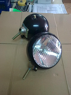 UAZ 469, GAZ 69, 66, ZIL 131 ...Hľadací svetlomet a iné n.d.