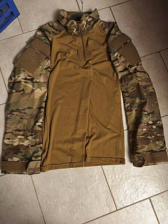 Invader Gear košile Mulicam a MFH kalhoty Digital flora