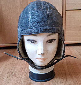 Kožená kukla německého pilota Luftwaffe - válečná