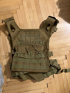 Dětské vybavení na airsoft nosič plátů, softshelka a UBAX