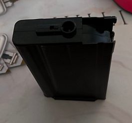 Ares L1A1 zásobník