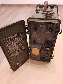 Rádiová stanice R-105d