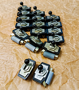 Gaz 69 - přepínače 50. léta - ORIGINÁL - NOVÉ