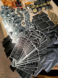 Gaz 69, Gaz 69 A - informační štítky 