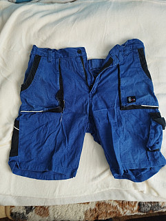 krátké pracovní kalhoty