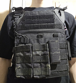 Černá Vesta od GFC