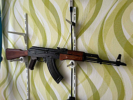 AKM EL 1.9J NA 0.32g