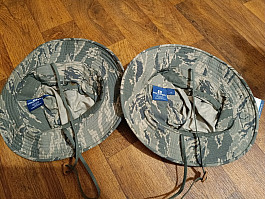 Klobouk Propper M 7 1/4 nový 