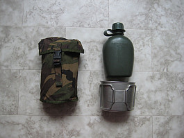 NL MOLLE sumka na láhev s láhví a pítkem