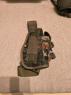 Pouzdro na pistoli flecktarn