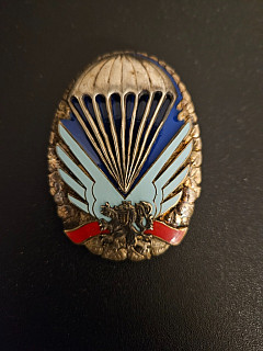 Výsadkář - originální výkonnostní odznak z 50. let, nízké číslo